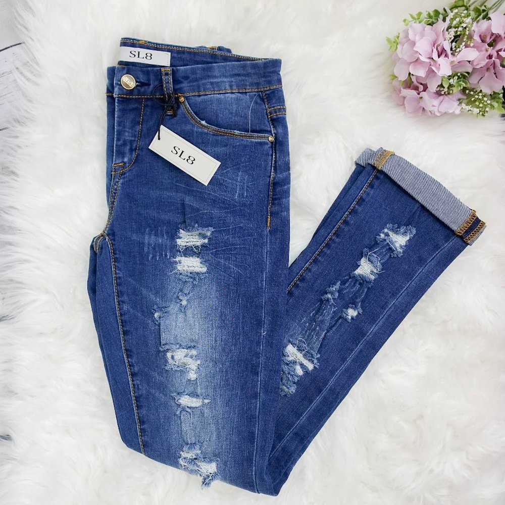 SL8 distress medium was jean cuffed hem